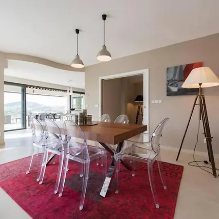 Spacious House With Pool - Near Saint-Raphaël