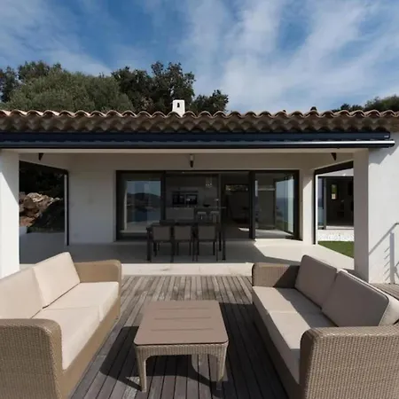 Spacious House With Pool - Near * Saint-Raphaël