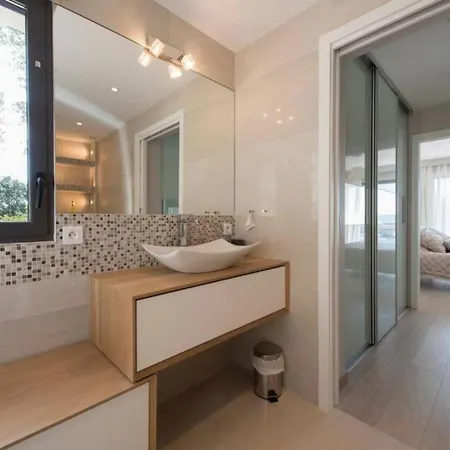 Holiday home Spacious House With Pool - Near Beach Saint-Raphael (Var)